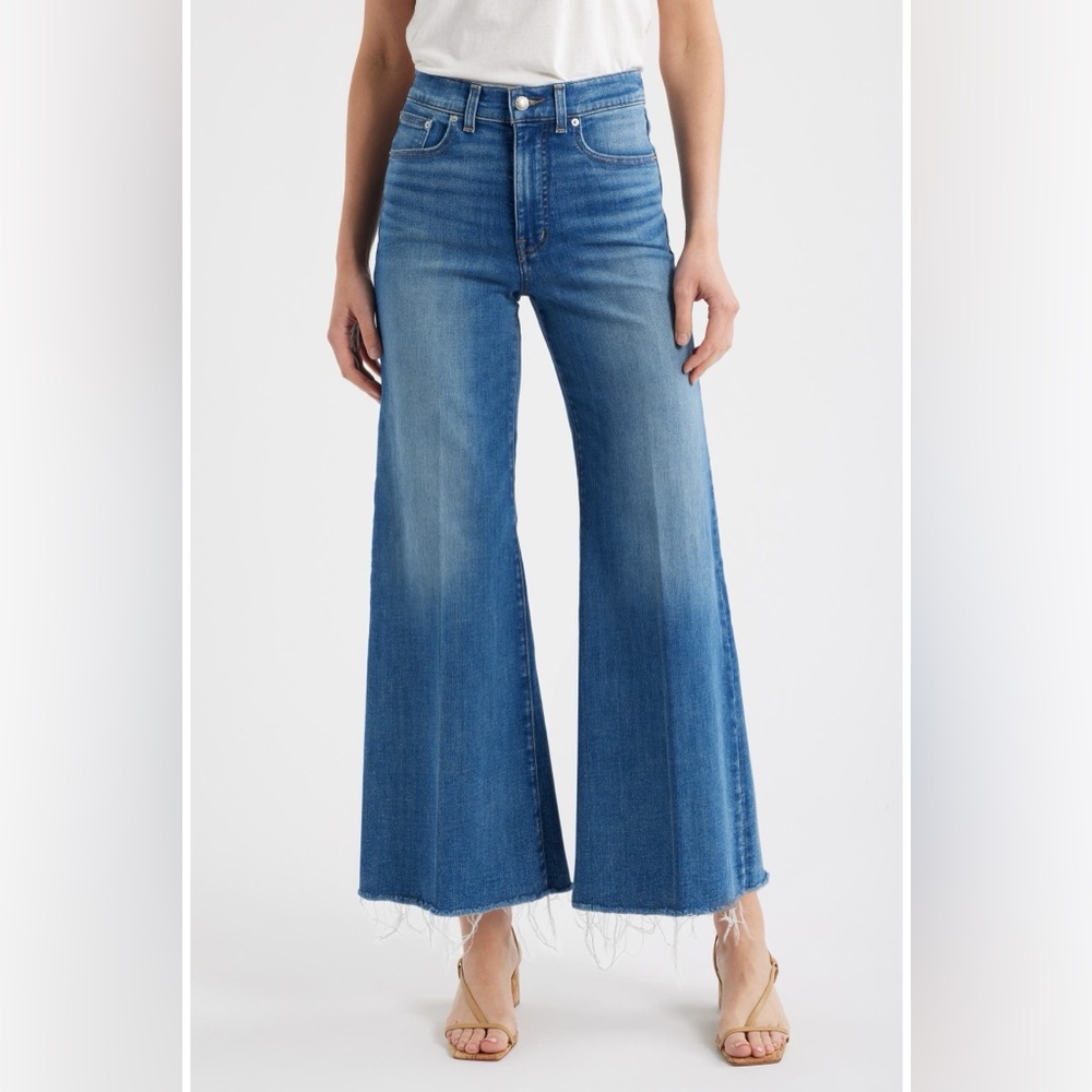 Madewell Blue High-Rise Wide-Leg Flare Cropped Jeans